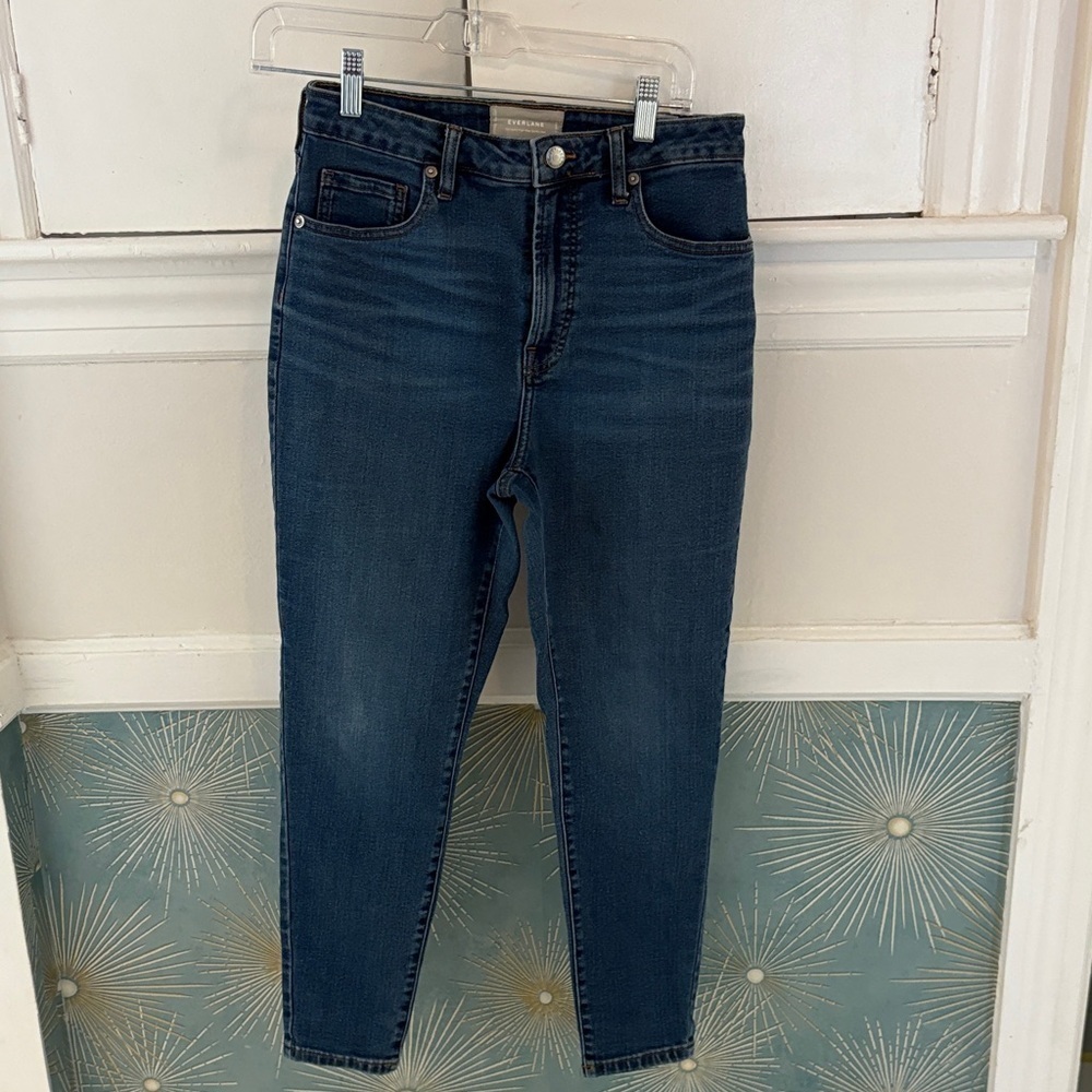 Everlane Curvy High Rise Skinny Ankle Jeans.  Size 29